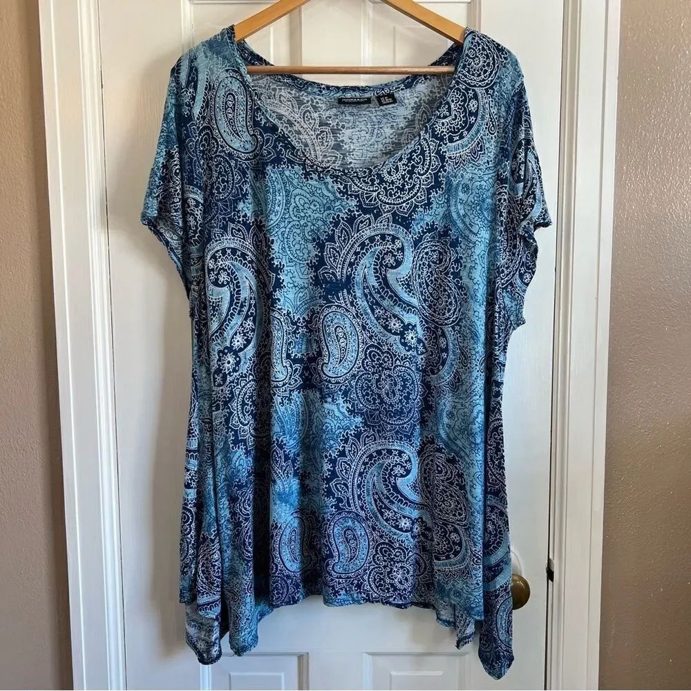 Jones New York Blue Paisley Short Sleeve Top